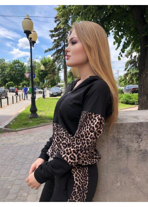 Спортивний костюм Спортивний костюм