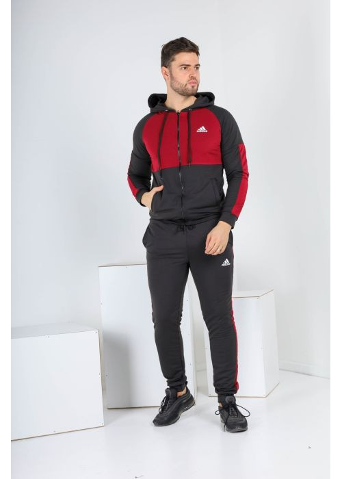 Спортивний костюм Спортивний костюм
