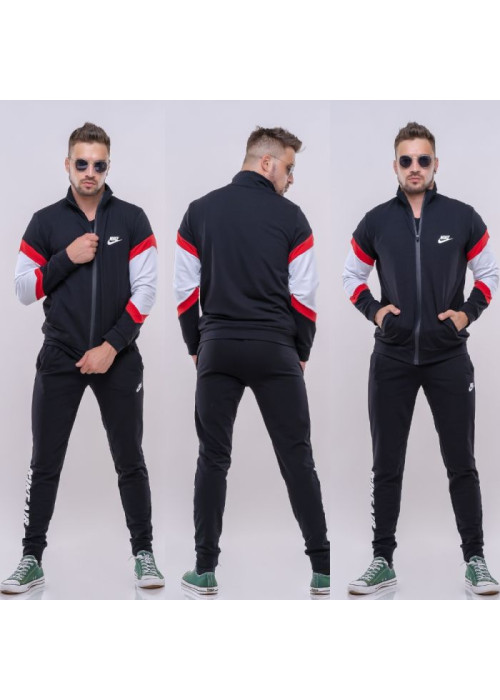 Спортивний костюм Спортивний костюм